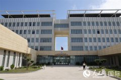 “这是突中两国友谊的象征”