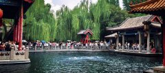 夏日趵突泉公园的美令人目不暇接