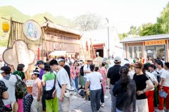 “百户献粮”“八德打卡” 第二十三届灵水村秋