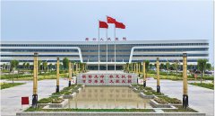 仁心照戈壁，沪医暖昆仑