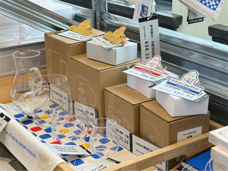 七海制造局部分文创产品 汪雅欣摄